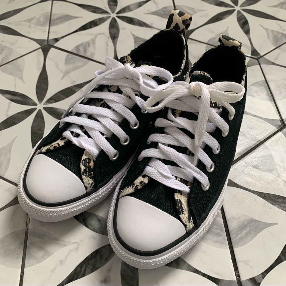 CONVERSE | NWoT Double Upper Low Top Chucks Kids 1